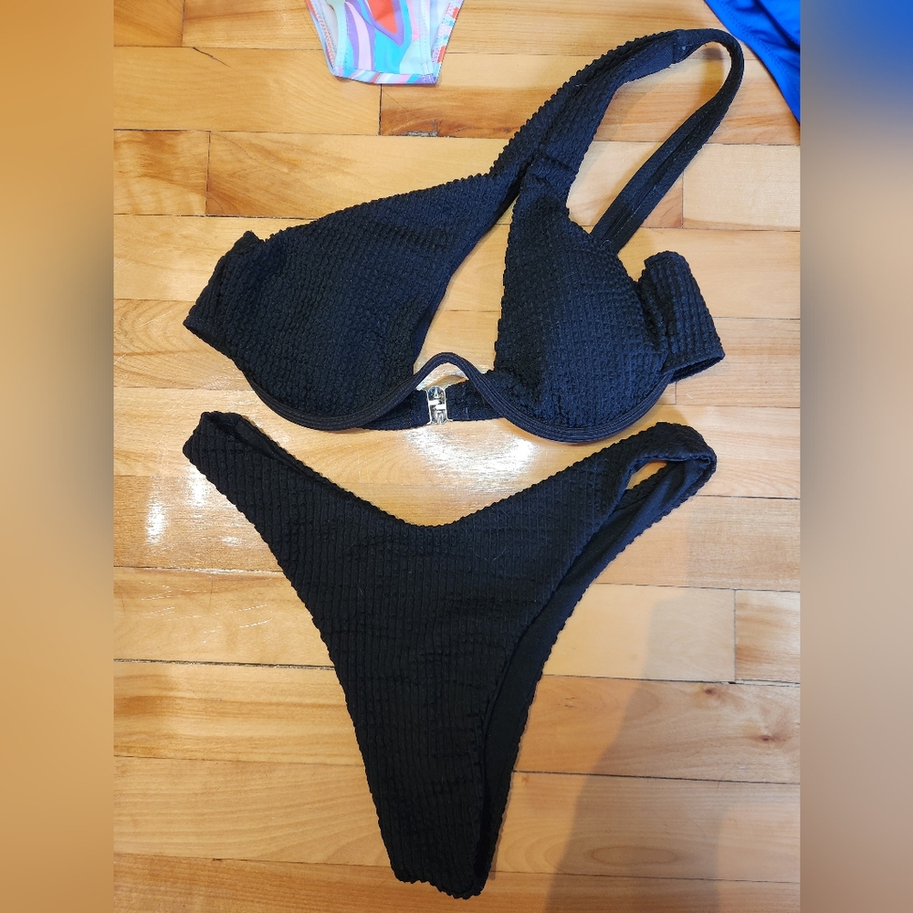 Bikini set - Picture 2 of 5